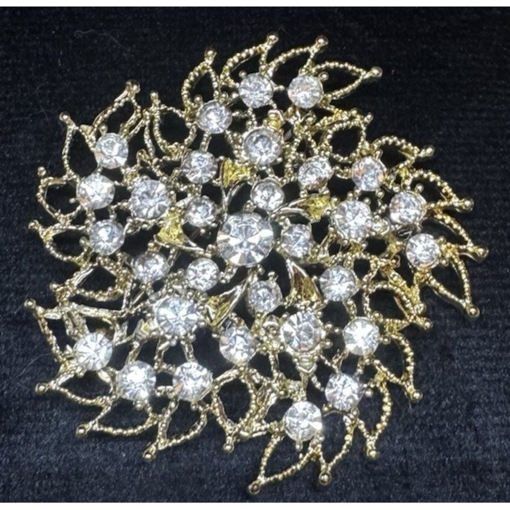 Vintage Gold Tone Rhinestone Floral Cluster Brooch Sparkling Clear Stones Statem